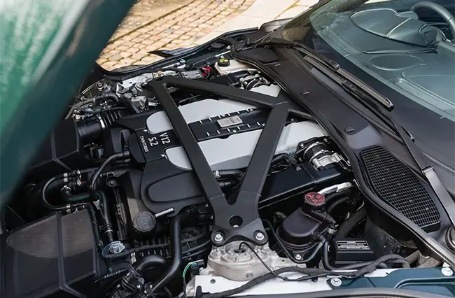 Aston Martin3