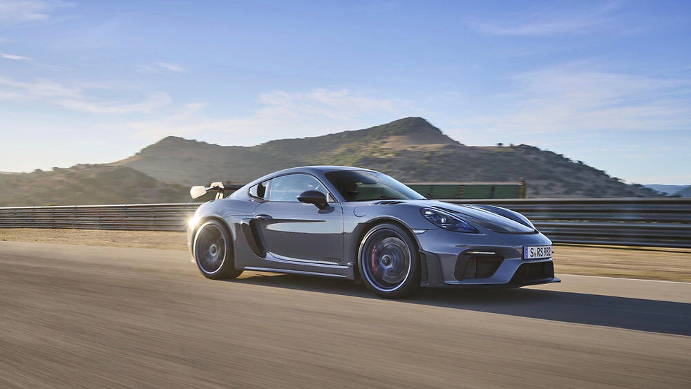 Porsche 718 Cayman GT4 RS reviewed