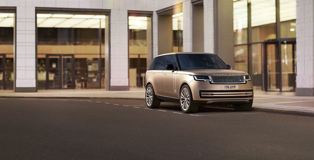 Four things to know about the new Range Rover